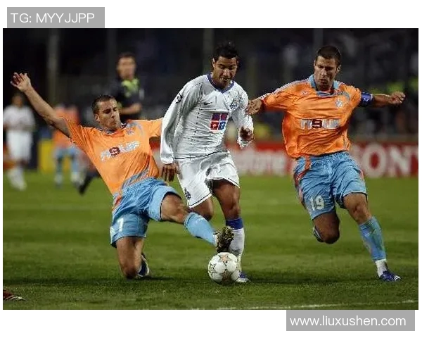 波尔图与马赛对决结果揭晓精彩瞬间回顾与分析 波尔图与马赛对决结果揭晓精彩瞬间回顾与分析