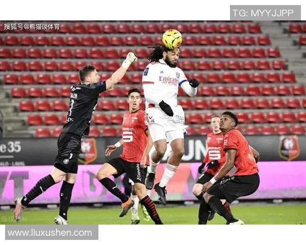 里昂与雷恩激战正酣比赛结果揭晓精彩瞬间回顾