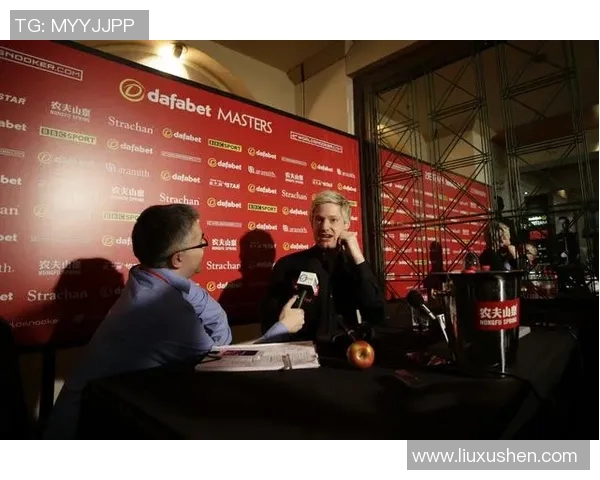 利物浦对阵曼城精彩直播尽在PPTV平台全程跟踪赛事动态